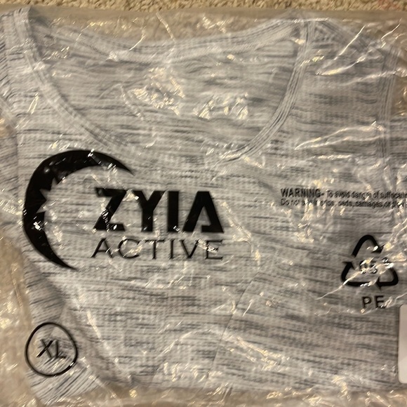 (NWT) Zyia Women’s White Infinity Tank, XL - Picture 7 of 7